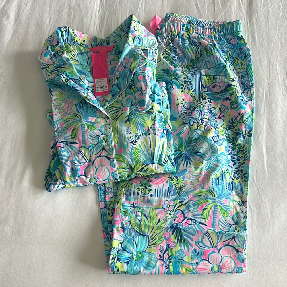 Lilly Pulitzer Blue and Green Pajama Set Tropical Print